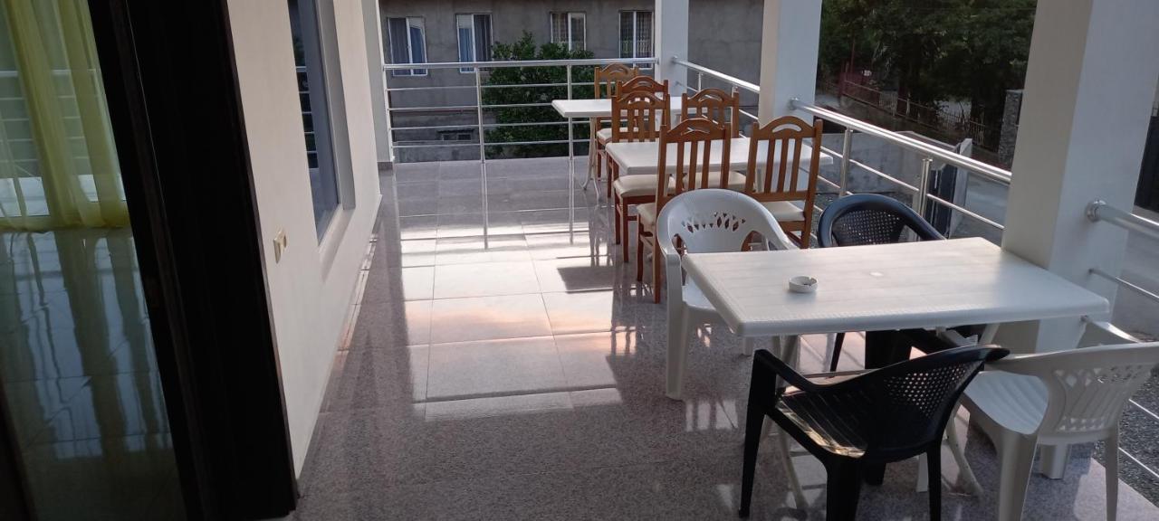 Guest House Marineza Gonio Esterno foto