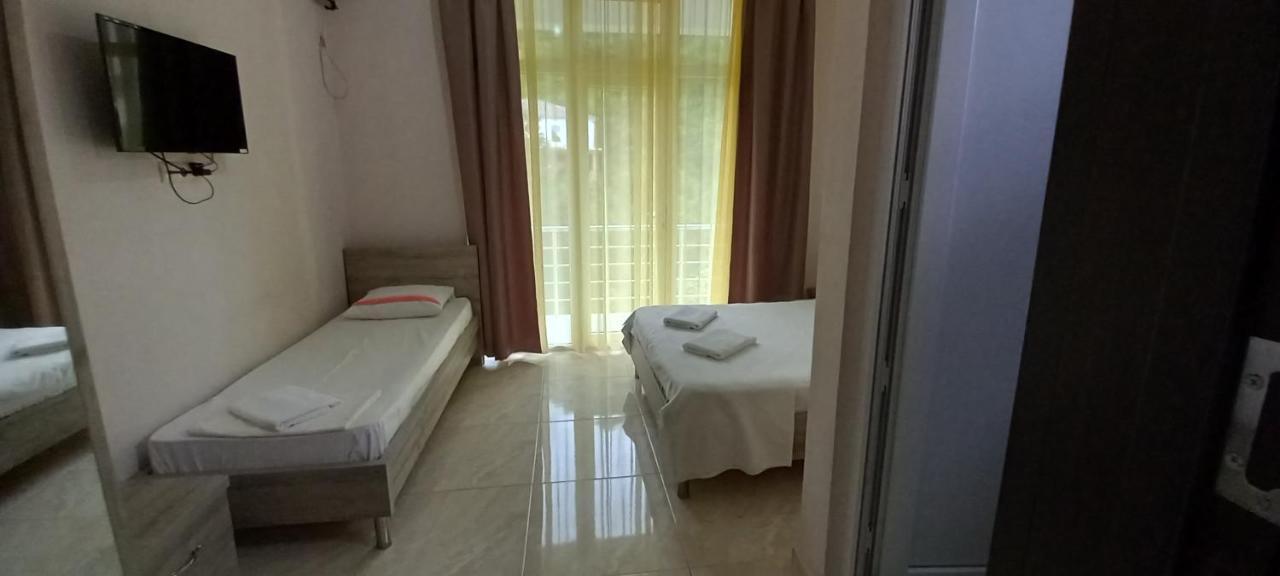 Guest House Marineza Gonio Esterno foto